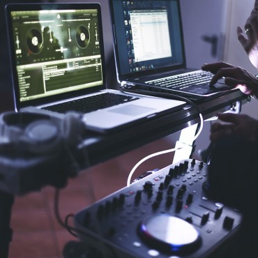 无限循环呼叫手机号软件